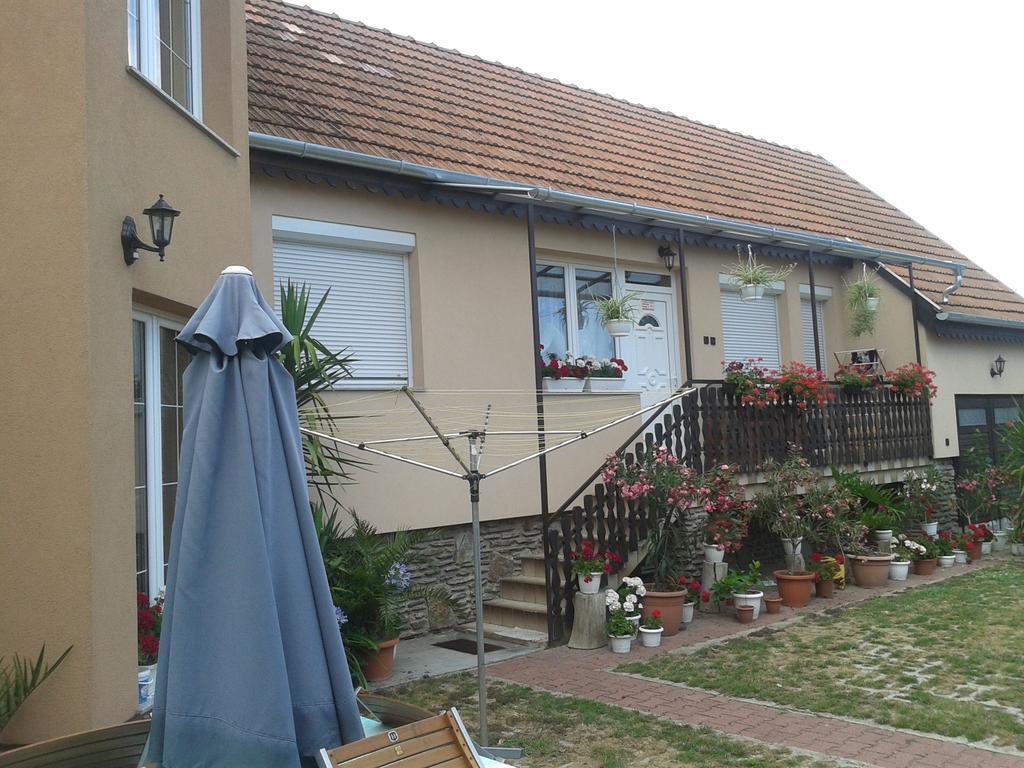 Hotel Marika Haus Bük Zewnętrze zdjęcie