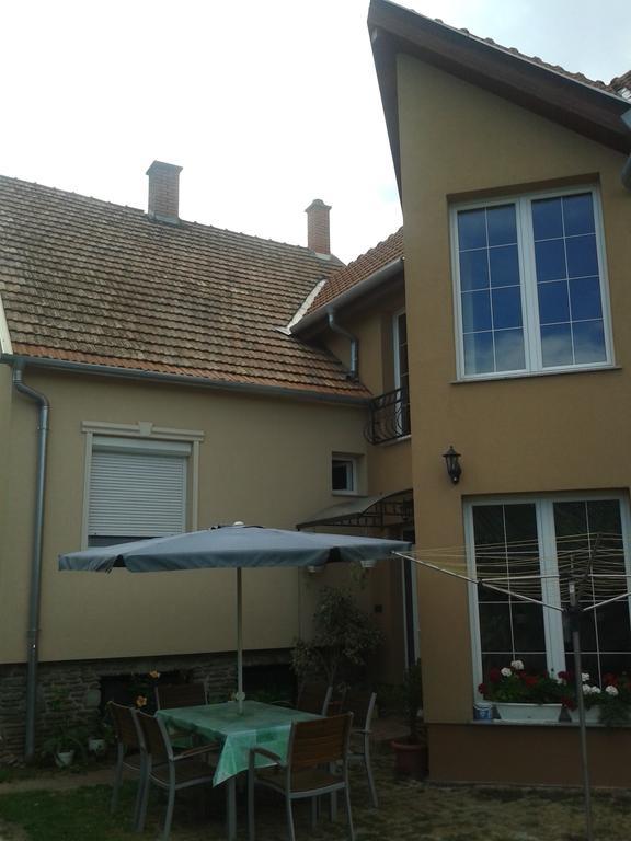 Hotel Marika Haus Bük Zewnętrze zdjęcie